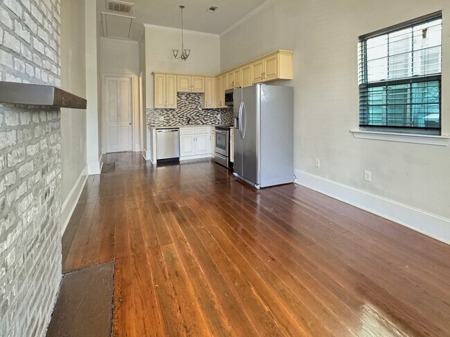 Photo - 2606 Third St