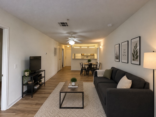 Photo - 1511-101 GRADUATE LN