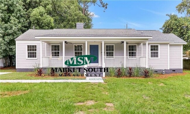 Photo - 326 Columbus Dr