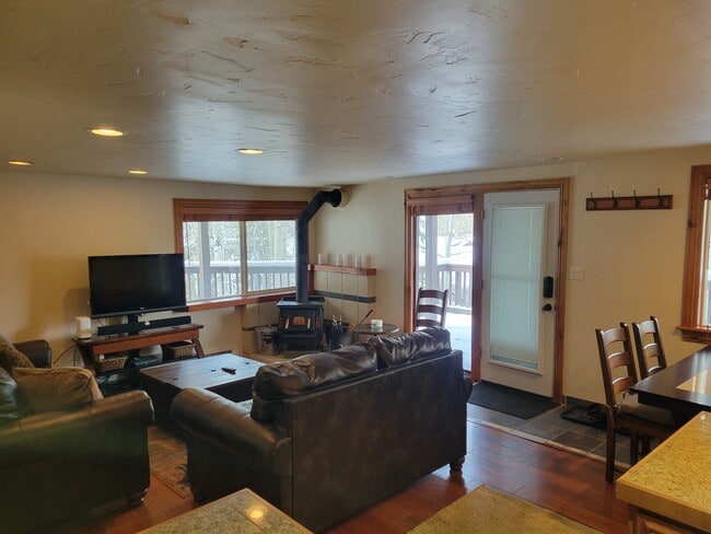 Photo - 2821 Basingdale Blvd