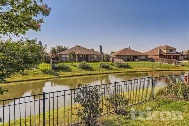 Photo - 1030 Barrington Dr