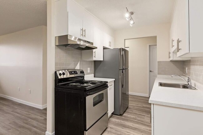 Photo - Eighty Nine Collins Apartments