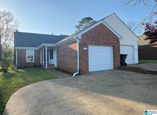 Photo - 1022 Vestavia Manor Dr