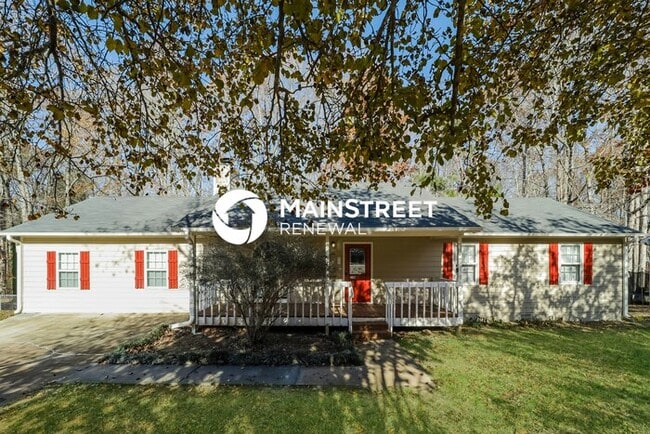 Building Photo - 4 Bedroom Pet-Friendly Home in POWDER SPRINGS, GA with Main Street Renewal