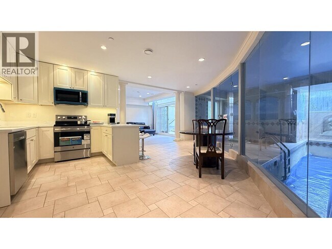 Photo - 4788 Selkirk St