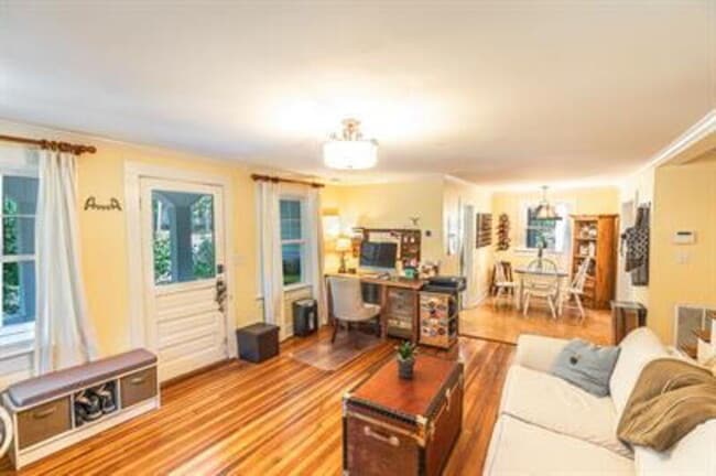 Photo - 330 E Maine Ave