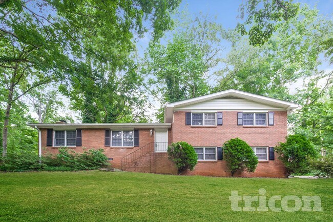 Building Photo - 1374 Live Oak Ln