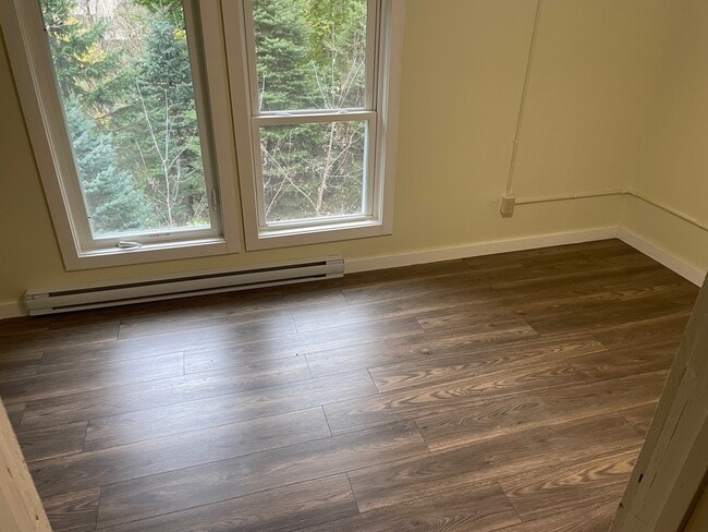 Building Photo - 22 Latham Ct Unit 22 Latham Ct