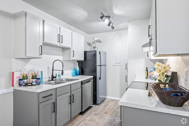 1BR, 1BA - 825SF A1R - Catalina