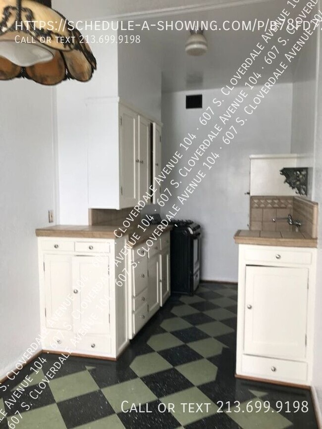 Photo - 607 Cloverdale Ave
