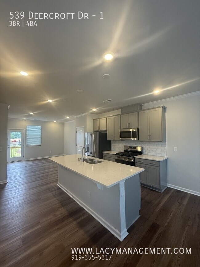 Photo - 539 Deercroft Dr