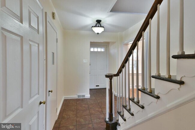 Photo - 8106 Cadwalader Ave