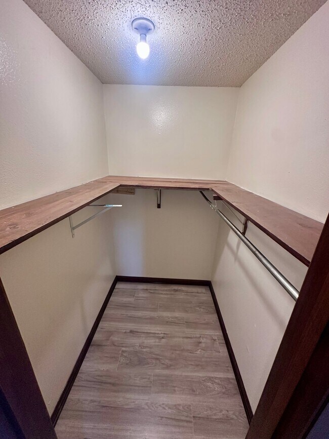 Photo - 1628 Alexander Ct Unit Apt B
