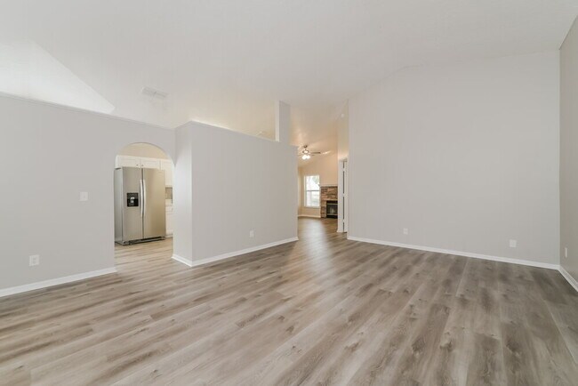 Photo - 748 White Ivey Ct