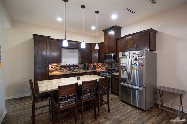 Photo - 16 E Imperial Oaks Dr