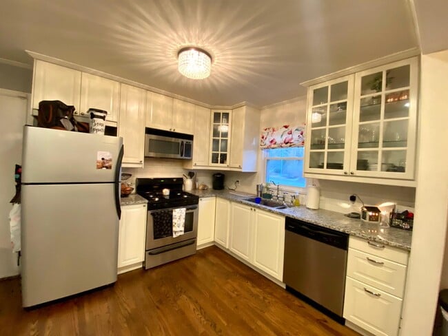 Photo - 7516 Belleview Ave