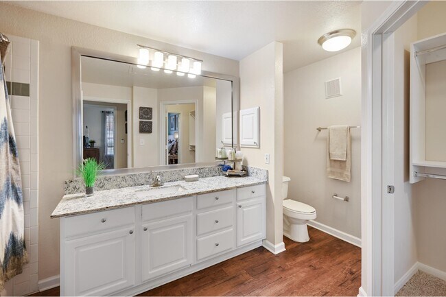 1BR, 1BA - 871SF - A6 -