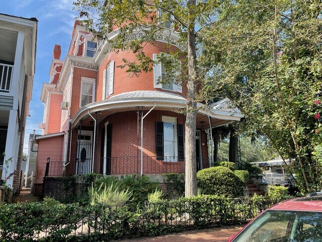 Photo - 401 E Duffy St