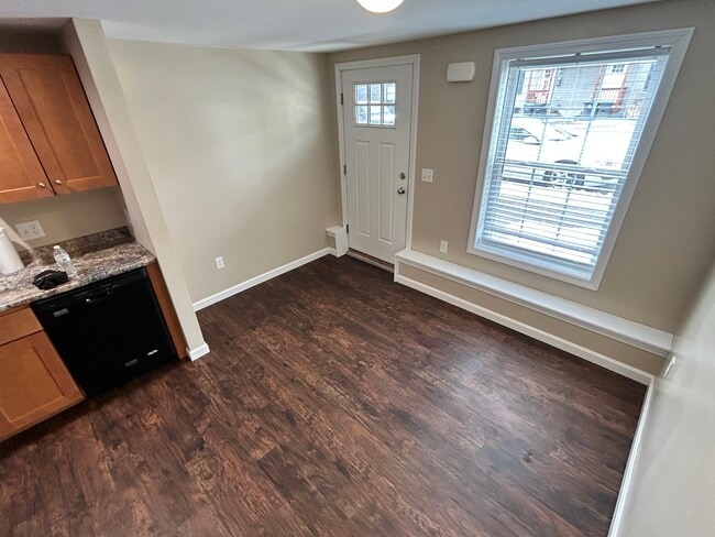 Photo - 9 Main St Unit 3