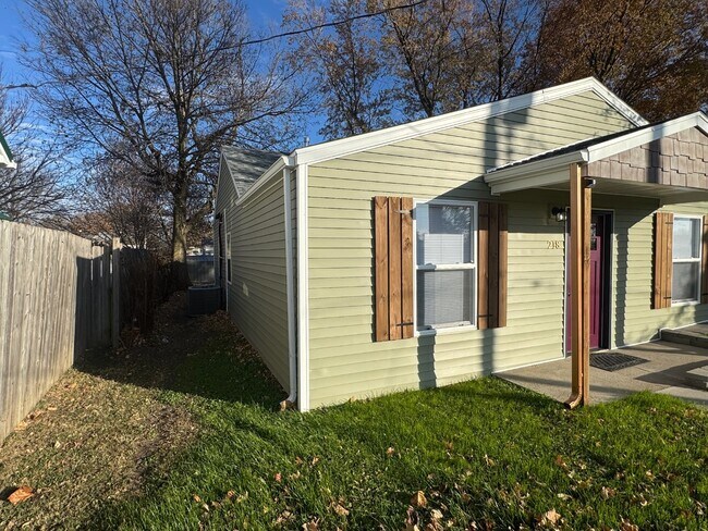 Photo - 218 S Oak St