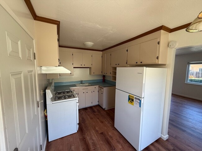 Photo - 5124 McBryde Ave Unidad 5126