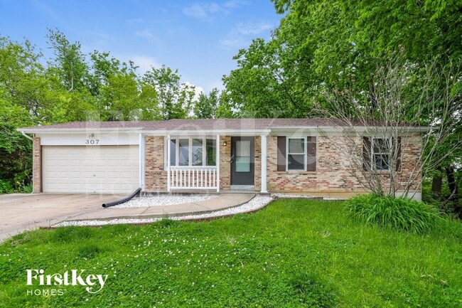 Building Photo - 307 W Sunny Hill Blvd