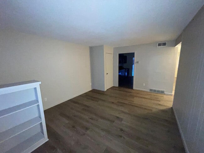 Photo - 801 N Ann St Unit 2