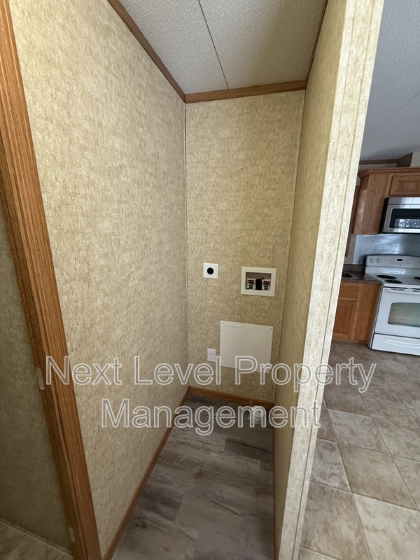 Photo - 300 Bierney Creek Rd