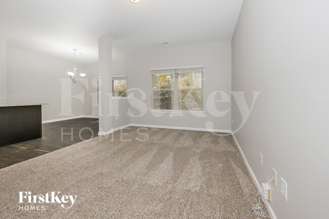 Photo - 27 Trotter Ct