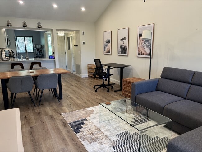 Desk - 1709 Pelican Cove Rd Unit GL449