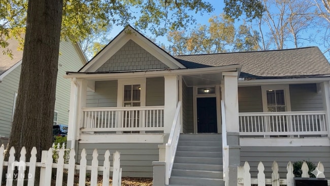 Photo - 117 Thayer Ave SE