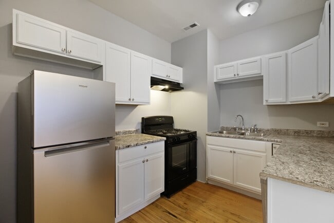 Photo - 2313 W McLean Ave Unit 1E