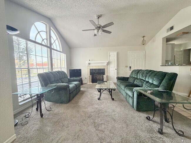 Photo - 930 Northern Dancer Way Unit 204