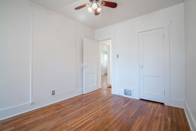 2 Bedroom 1 Bath Duplex in Denver - 2 Bedroom 1 Bath Duplex in Denver House