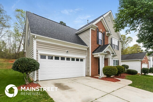 Photo - 8210 Chatham Oaks Dr