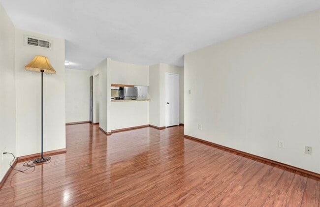 Photo - 6161 Reims Rd Unidad 200