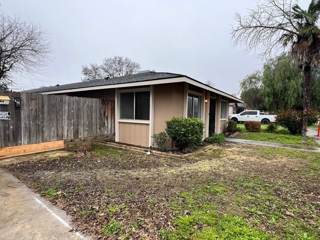 Photo - Riverside Unidad A