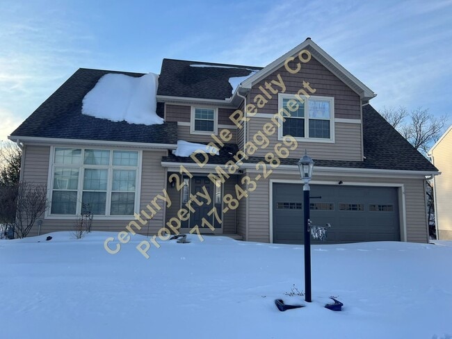 Building Photo - Large Three Bedroom 2.5 Baths in the Stone Gate Commons Association