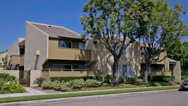 Apt For Rent In Cerritos Ca