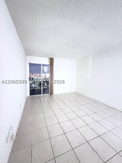4550 NW 9th St Unit 812E