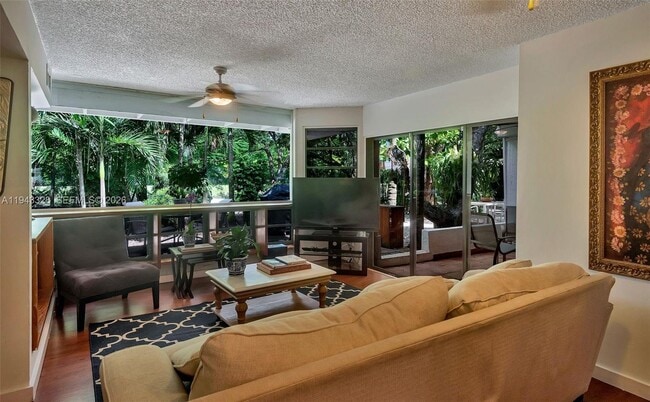 Photo - 5845 SW 88th St