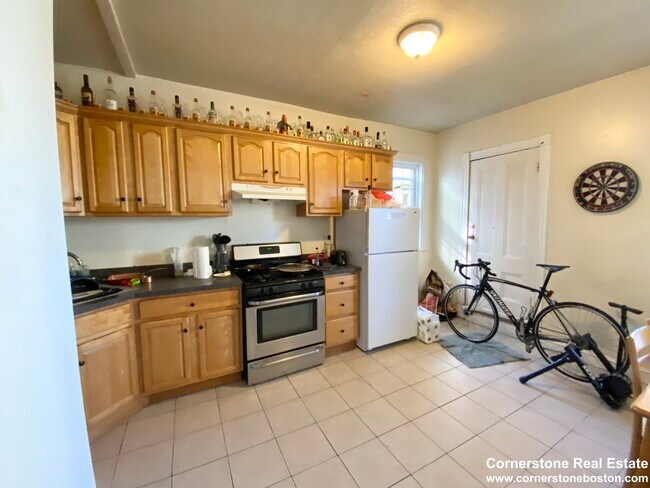 Photo - 55 Hillside St Apartments Unit 2