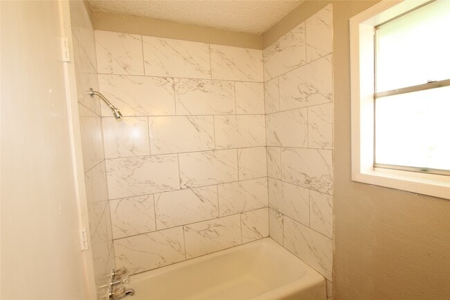 Photo - 3111 Long Meadow Dr