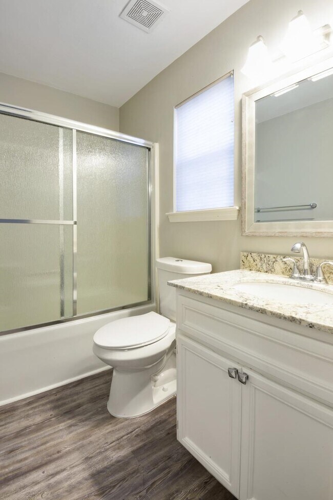 Photo - 1921 Fannie Dr Townhome