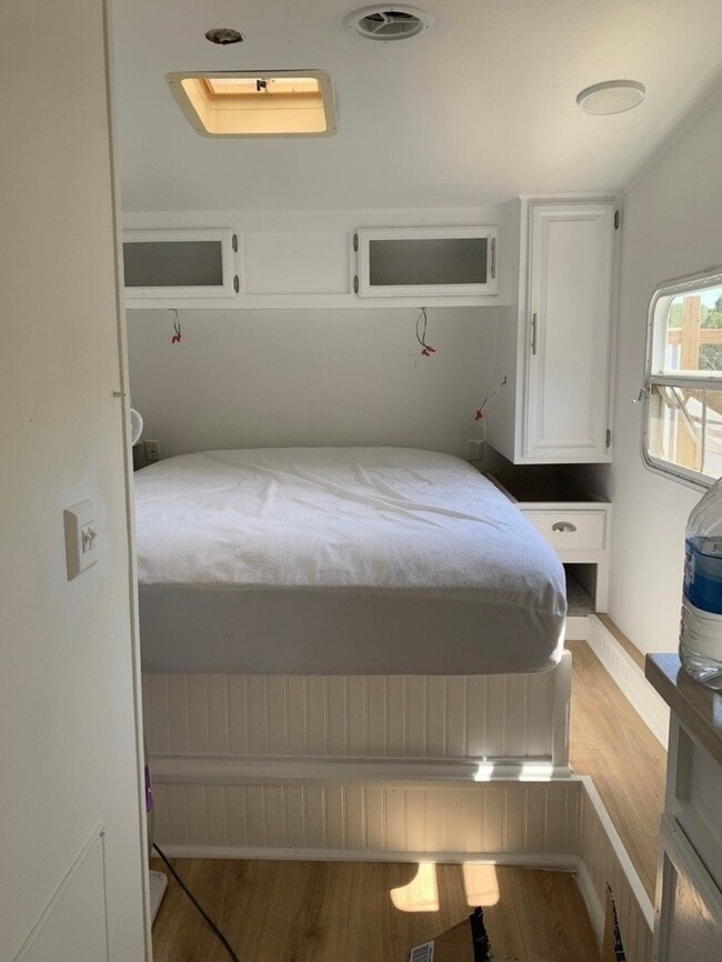 Photo - 755 Elmhurst Dr