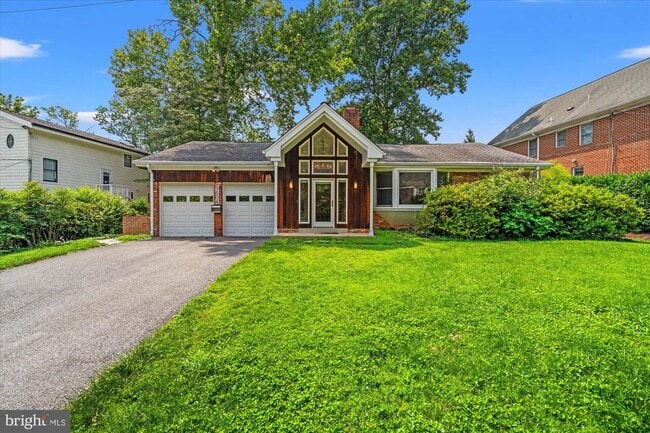 Building Photo - 7504 Radnor Rd