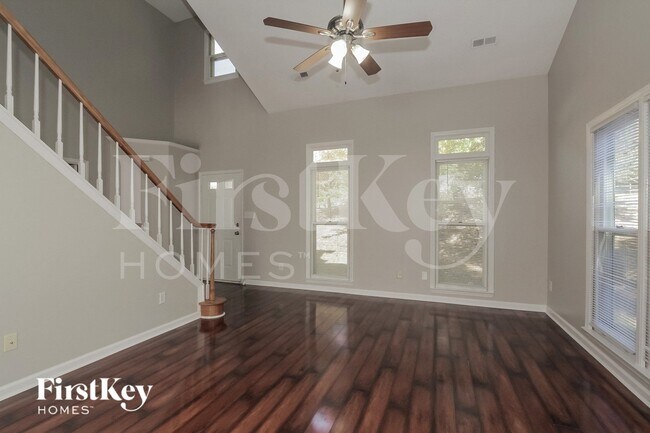Photo - 7906 Trotter Rd