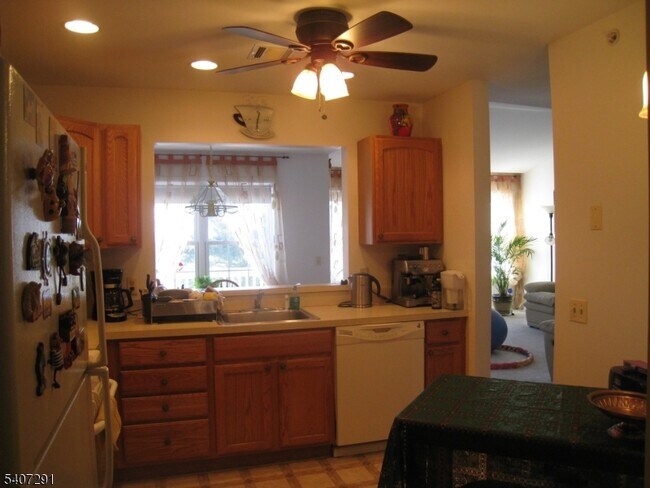 Photo - 11 Evergreen Dr Unit 64