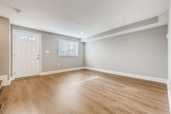 Photo - 1330 Halstead Rd