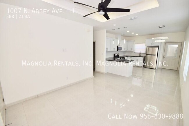 Photo - 1007 N Abbey Ave Unidad 1